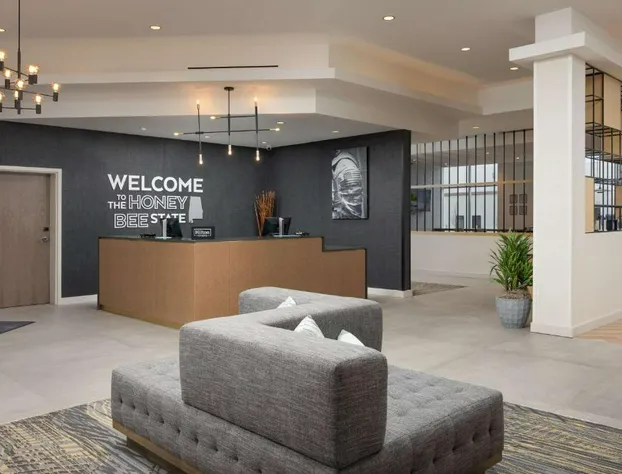 Hampton Inn & Suites Huntsville Downtown hotel detail image 4