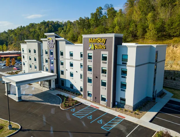 MainStay Suites Winfield - Teays Valley hotel detail image 1