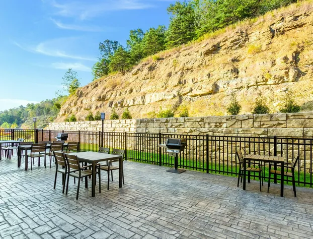 MainStay Suites Winfield - Teays Valley hotel detail image 4