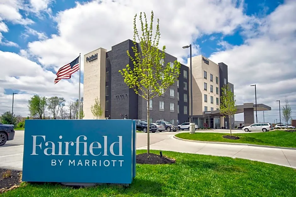 Fairfield Inn & Suites by Marriott Cincinnati North hotel hero