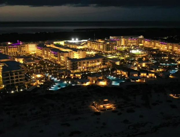 Planet Hollywood Cancun Adult Scene by Royalton, An Autograph Collection® All-Inclusive Resort - Adults Only hotel detail image 1