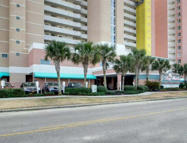 Baywatch Resort 1718 hotel detail image 1