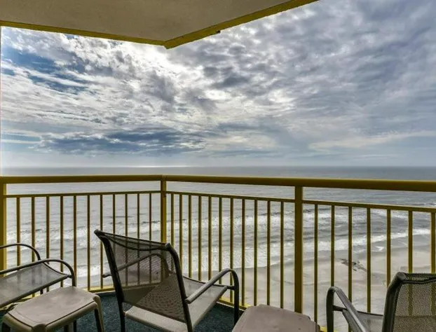 Baywatch Resort 1718 hotel detail image 3