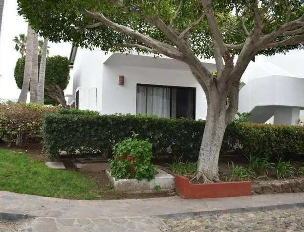 WIVC La Paloma hotel detail image 4