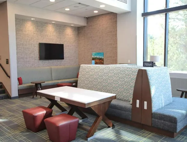 Hampton Inn Lead hotel detail image 4