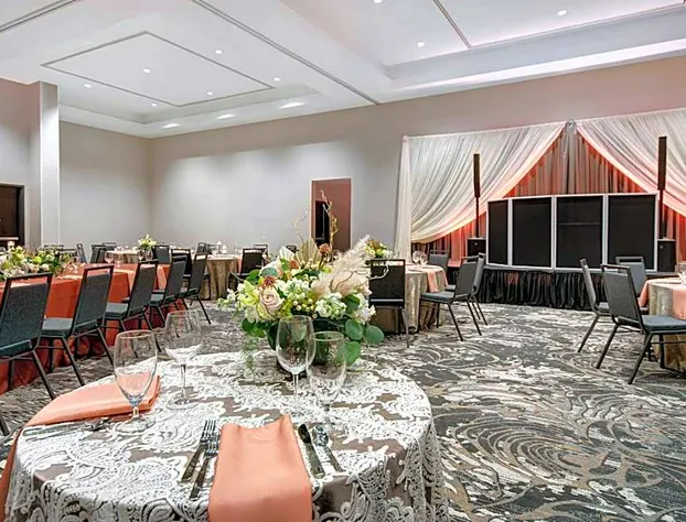 Embassy Suites By Hilton Alpharetta Halcyon hotel detail image 3