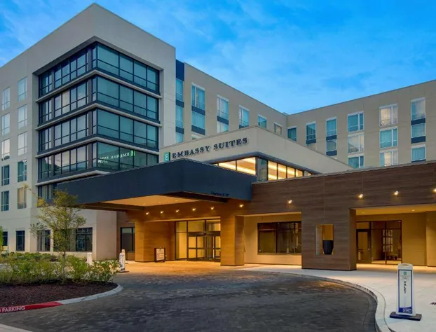 Embassy Suites By Hilton Alpharetta Halcyon hotel detail image 1