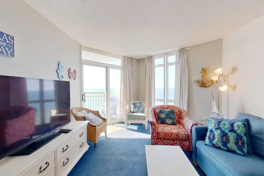 Bay Watch 1817 hotel hero