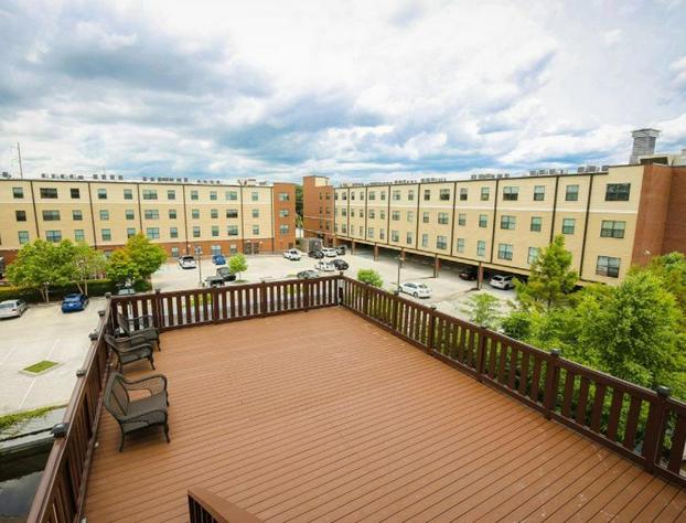 Stylish 4BR condo in Downtown by Hosteeva hotel detail image 1