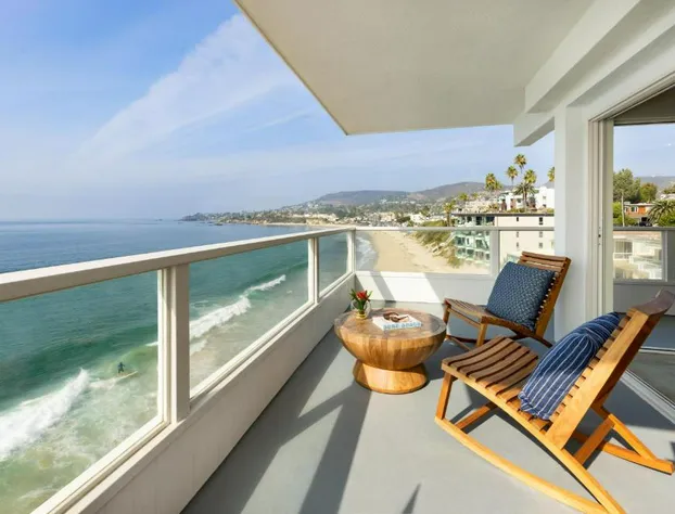 Pacific Edge Oceanfront Hotel hotel detail image 1