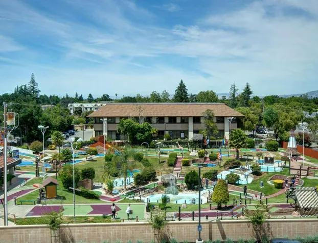 Hampton Inn & Suites Sunnyvale Silicon Valley hotel detail image 1