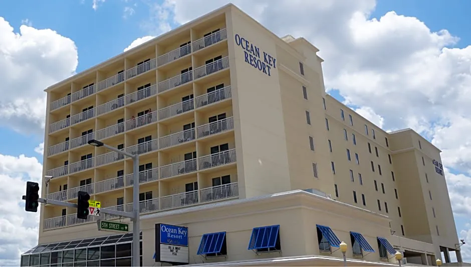 Ocean Key Resort hotel hero