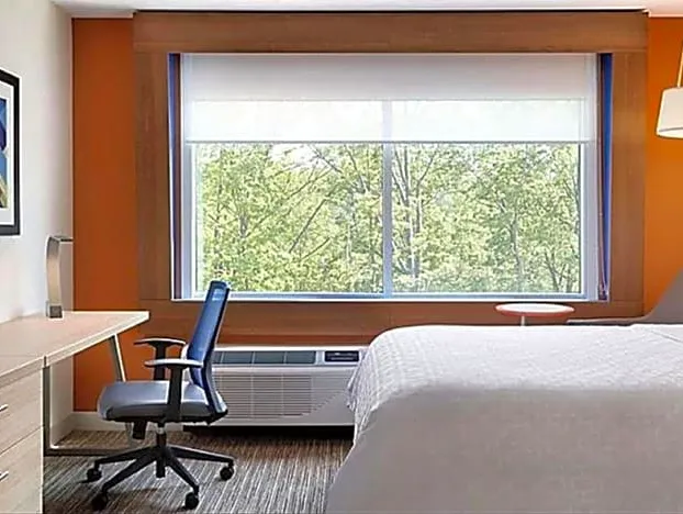 Holiday Inn Express & Suites - Madison West - Middleton, An Ihg Hotel hotel detail image 1