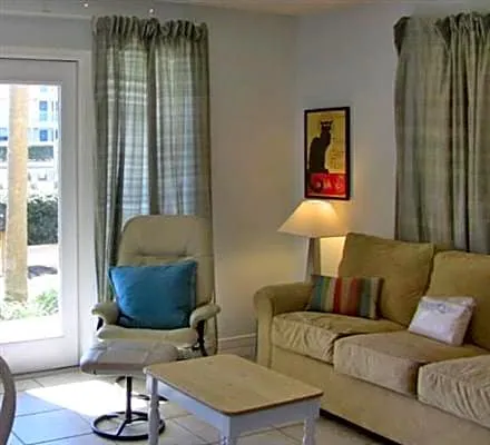 Grand Caribbean Destin by ResortQuest hotel detail image 1