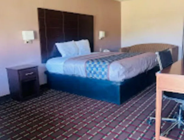 Governors Inn - Shelby hotel detail image 3