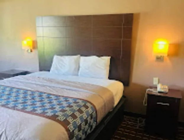 Governors Inn - Shelby hotel detail image 4