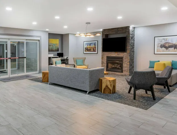 La Quinta Inn & Suites By Wyndham Ardmore hotel detail image 3