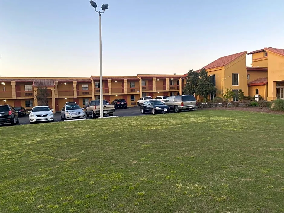 KINGS INN- Medical Downtown Midtown Memphis hotel hero