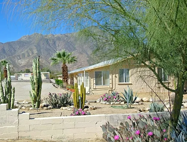 Borrego Springs Motel hotel detail image 3