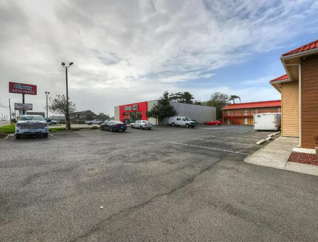 Newport Inn By OYO - Hwy 101 hotel detail image 4