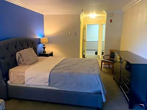 LA Suites hotel detail image 2