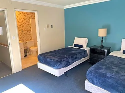 LA Suites hotel detail image 4