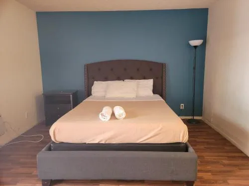 Relaxed Unit with Bath (C22) hotel hero