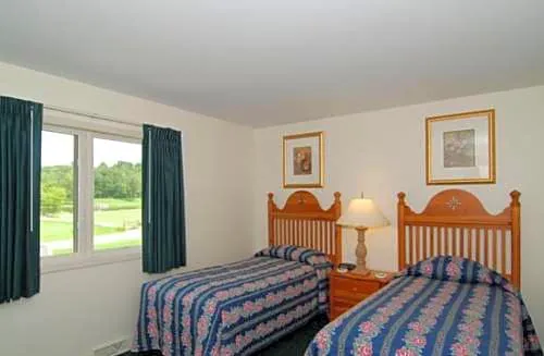 Tamarack and Mirror Lake Resort hotel detail image 1