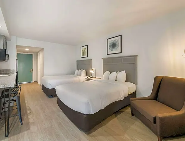 Suburban Studios Williamsburg Central hotel detail image 3