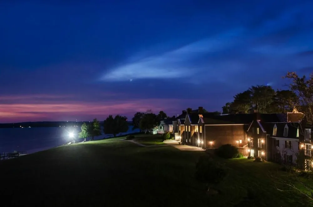 Second Floor Standard Deluxe hotel hero