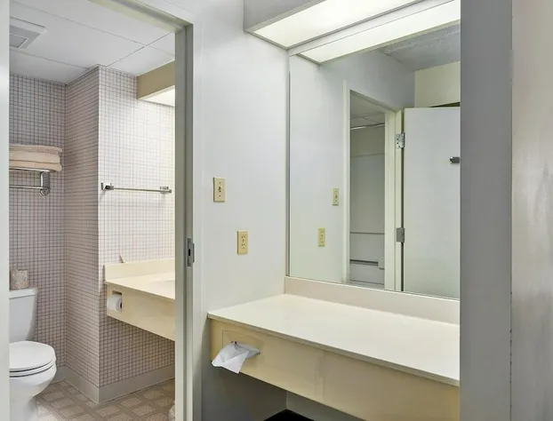 Second Floor Standard Deluxe hotel detail image 2