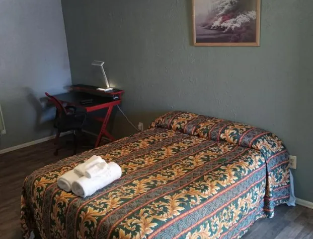 Ranch motel hotel detail image 4