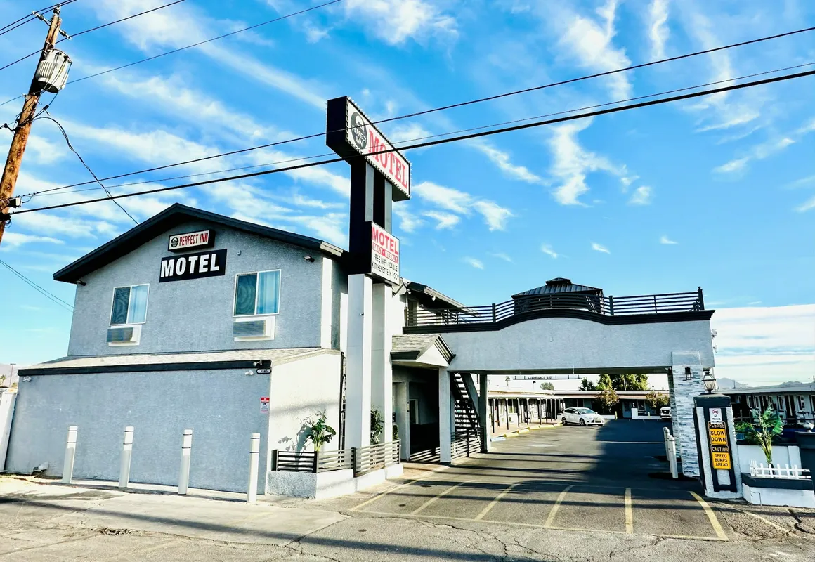 Perfect Inn Motel hotel hero