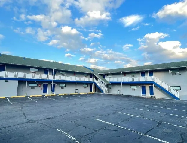 Crown Inn hotel detail image 2