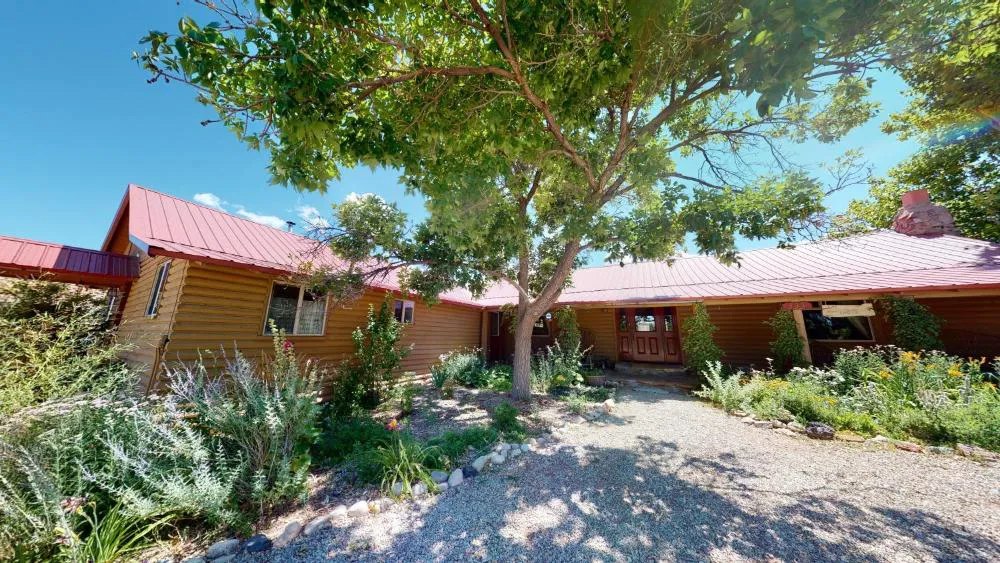 Pack Creek ~ The Lodge hotel hero