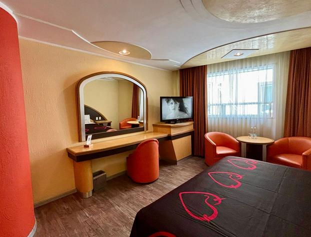 Hot Plaza Camarones | Love Hotel | Solo Adultos hotel detail image 4