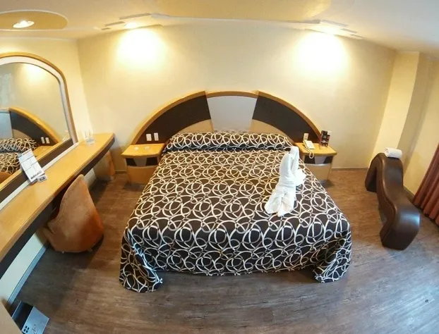 Hotel Plaza Camarones - Solo adultos hotel detail image 4