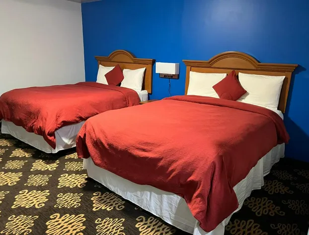 Midway Motel hotel detail image 3