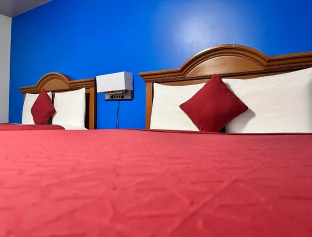 Midway Motel hotel detail image 4