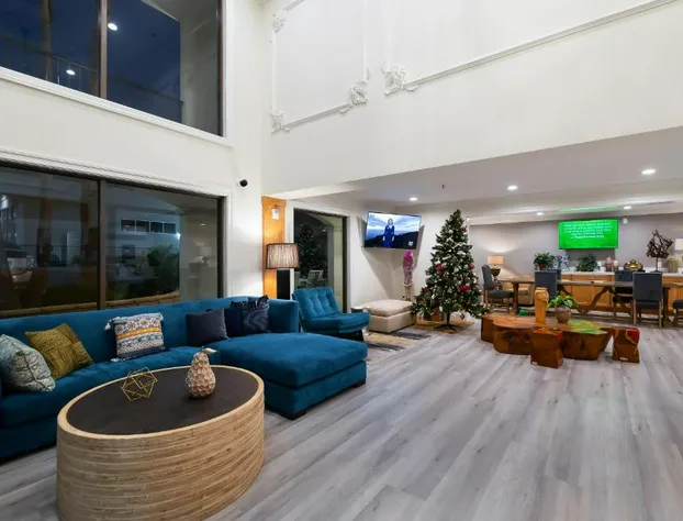 Hotel Huntington hotel detail image 2