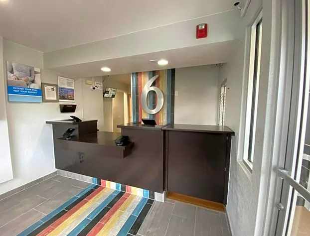 Studio 6 Albuquerque, NM – Midtown hotel detail image 3