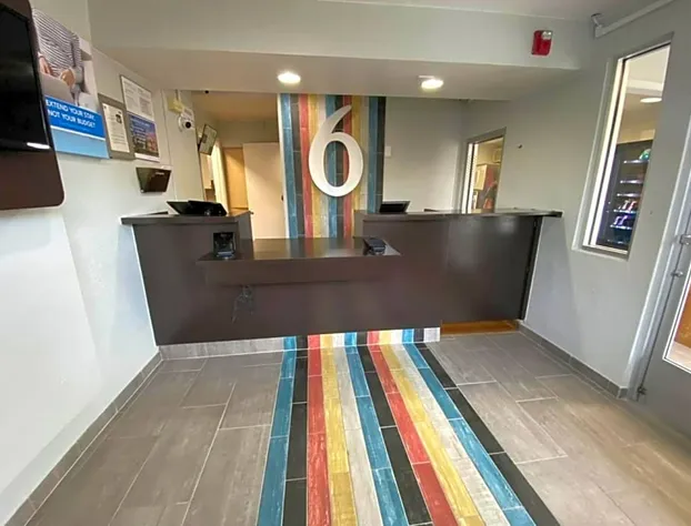 Studio 6 Albuquerque, NM – Midtown hotel detail image 4