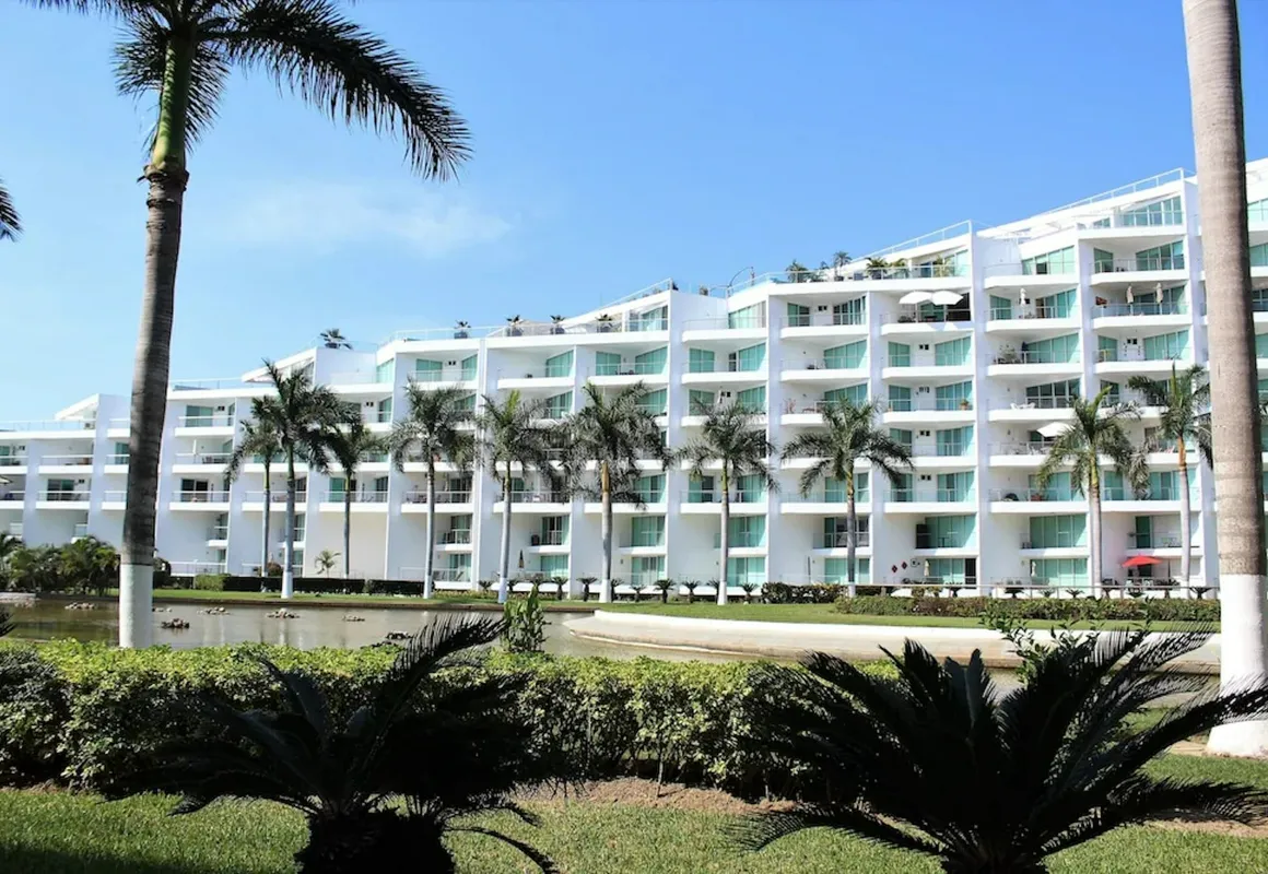 Aria Ocean 159 Flamingos hotel hero