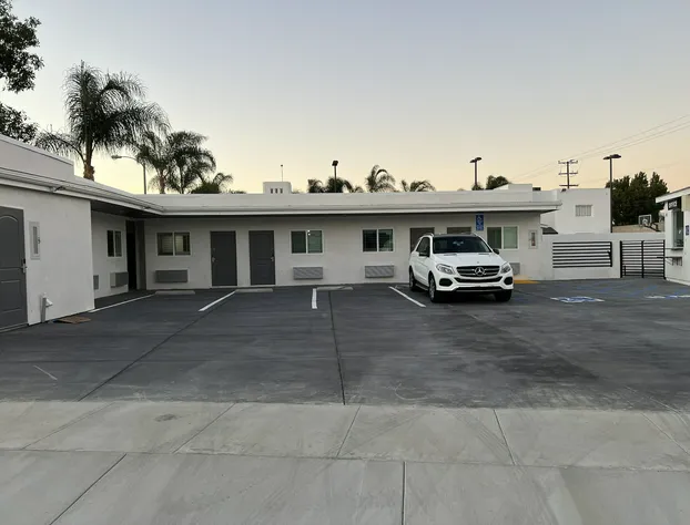 ERTH INN by AGA Bell Gardens hotel detail image 1