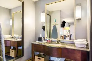 Suburban Studios Brunswick of I-95 hotel detail image 2