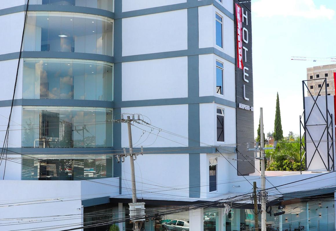 Hotel Bugari Aeropuerto Guadalajara hotel hero