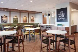 Fairfield Inn & Suites by Marriott Clear Lake hotel detail image 2