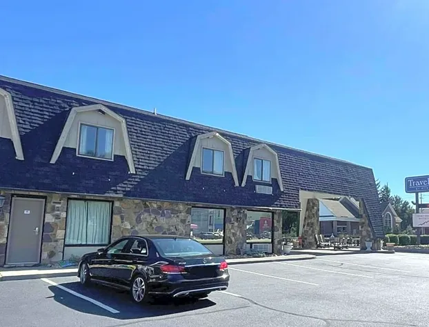 Travelodge by Wyndham Pigeon Forge Dollywood Lane hotel detail image 2