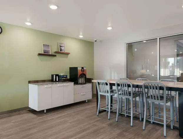 WoodSpring Suites Phoenix-Deer Valley hotel detail image 3