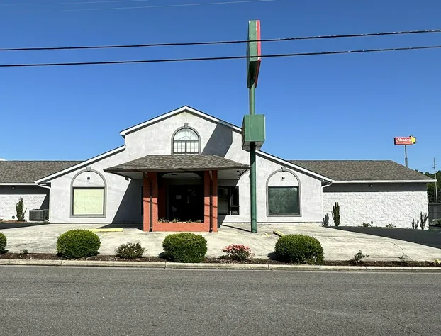 Royal Inn hotel detail image 1